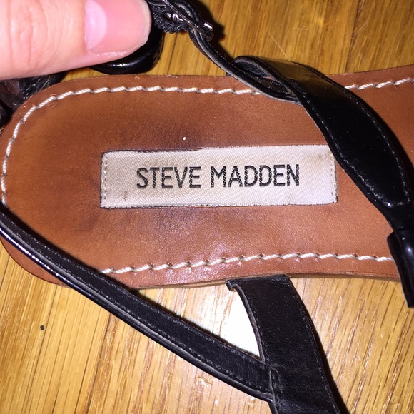 Sandals - Picture 2 of 2